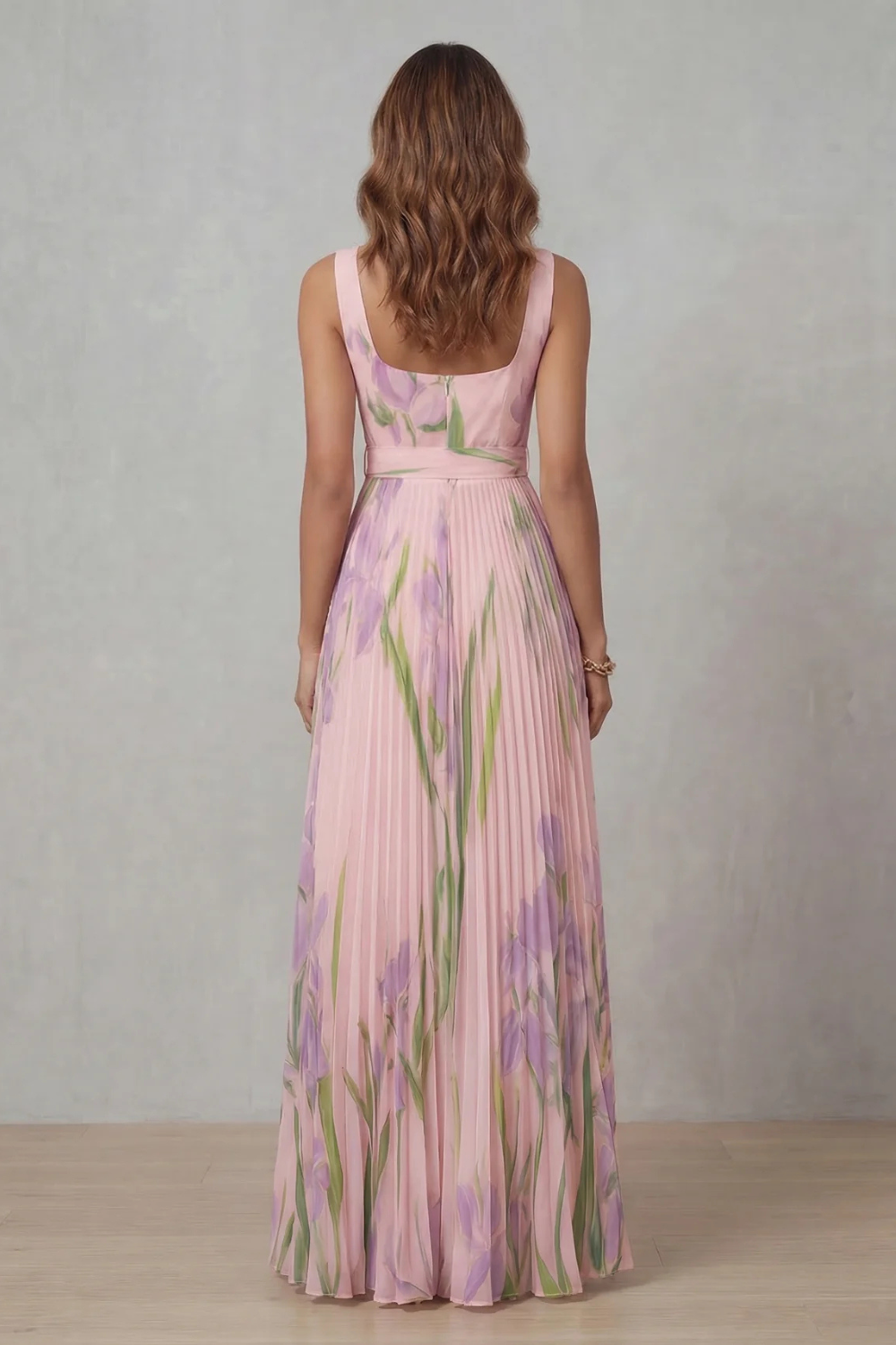 Vivienna –  Pleated maxi dress
